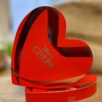 Mon Cheri srdce 147 g