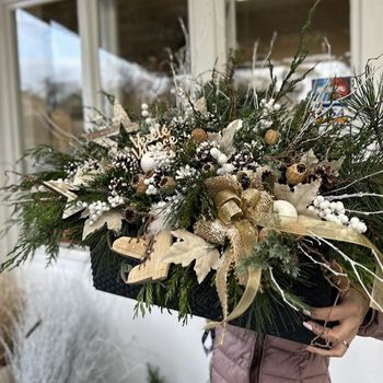 Bílý vánoční truhlík