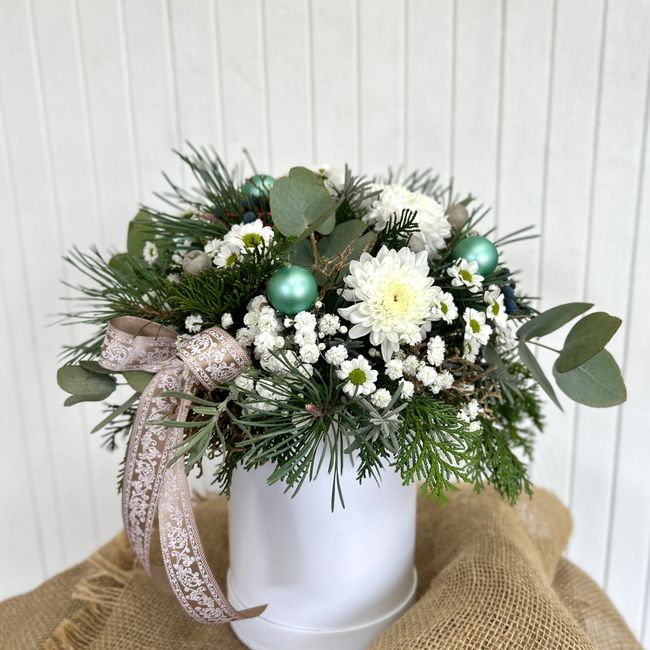 Zimní flowerbox s eucalyptem